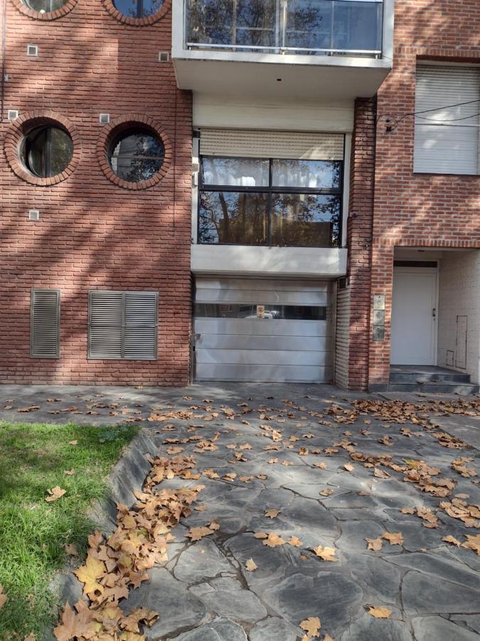 Luminoso Ambiente, Con Cochera En Lo Mejor De La Perla Apartamento